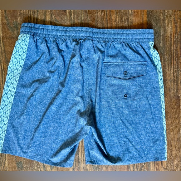Travis Mathew XL Men’s Swim Trunks LIKE NEW EUC - Picture 3 of 4